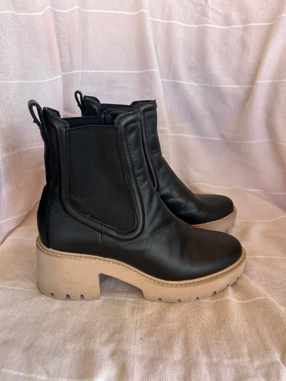 Dolce Vita Slip On Ankle Boots | Size 8 | Black